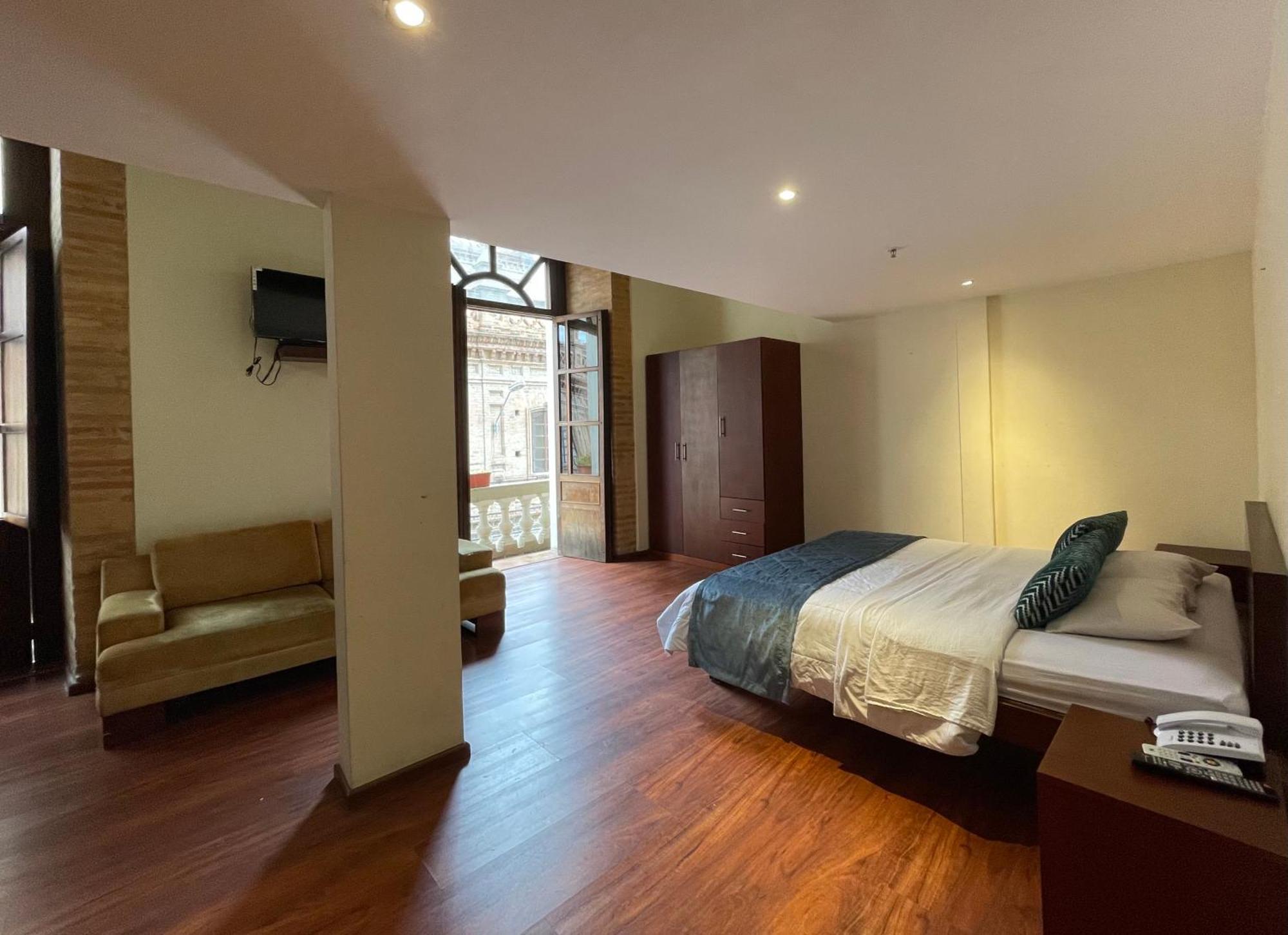 Flore Hotel Boutique Cuenca Exterior photo